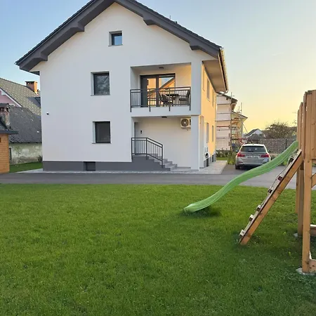 Lägenhet Erika's - House
